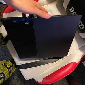 PS4 barely used message if any questions